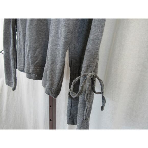 Grey & Gray XS Scoop Neck Sweater Bows on Sleeves Elevated Basic - Picture 3 of 5